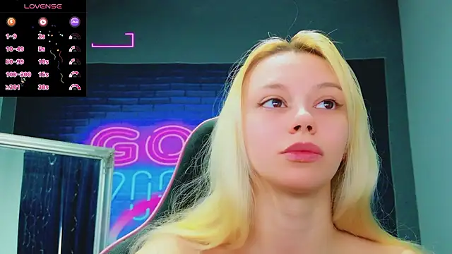 AlessiaCroft online show from 03-18-26, 05:10