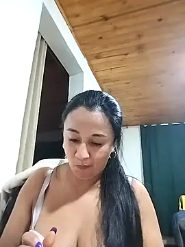 Snapshot of MELODY__06 chatting on 05-16-26, 02:52 MELODY 06 online show from 05-16-26, 02:52