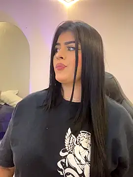 Snapshot of Kariina__69 chatting on 10-23-25, 03:28 Kariina 69 online show from 10-23-25, 03:28