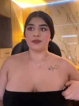 Kariina  69 online show from 01-12-26, 03:45