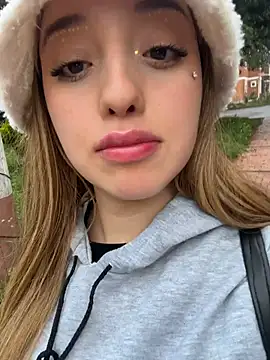 Baby  Otaku online show from 02-24-26, 10:41