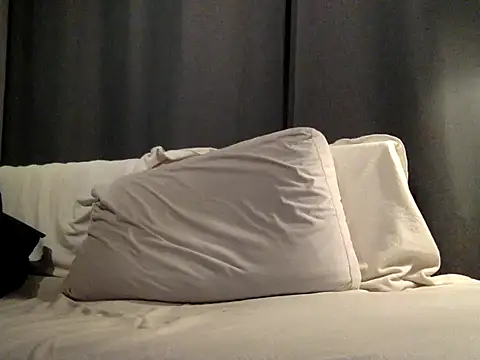 who am i x404 online show from 09-08-25, 07:35