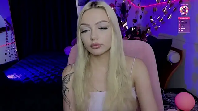 Snapshot of LinaLirian chatting on 06-29-26, 12:38 LinaLirian online show from 06-29-26, 12:38