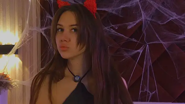 StacyHarland online show from 10-31-25, 04:24