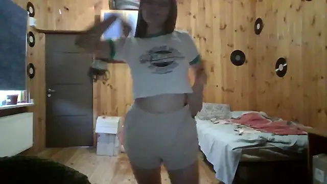 Snapshot of Little_shygirl chatting on 09-09-25, 04:06 Little shygirl online show from 09-09-25, 04:06