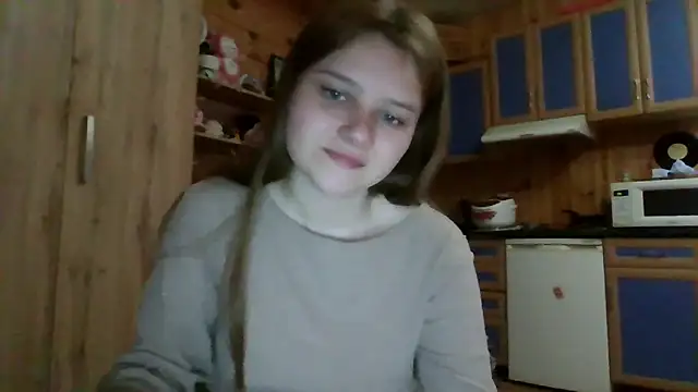 Snapshot of Little_shygirl chatting on 09-18-25, 03:41 Little shygirl online show from 09-18-25, 03:41