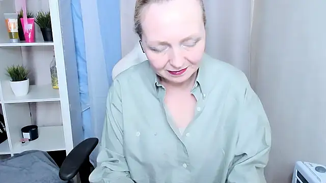 Karen Villis online show from 02-05-26, 09:47