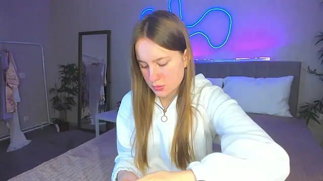 Snapshot of Candy_Cansew chatting on 09-10-25, 01:27 Candy Cansew online show from 09-10-25, 01:27