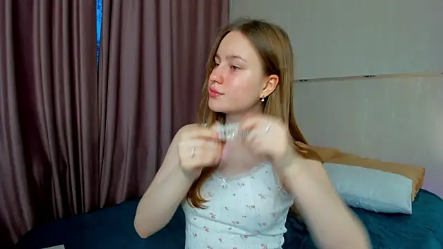 Snapshot of Candy_Cansew chatting on 09-20-25, 12:11 Candy Cansew online show from 09-20-25, 12:11