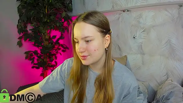 Snapshot of Candy_Cansew chatting on 11-02-25, 01:08 Candy Cansew online show from 11-02-25, 01:08