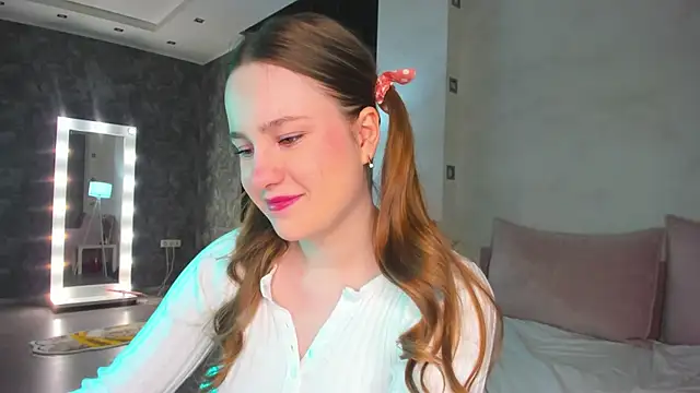 Candy Cansew online show from 02-18-26, 09:05