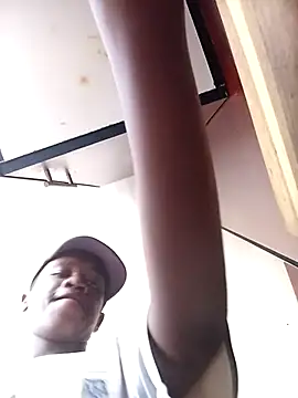 Snapshot of Thenaughtyboy360 chatting on 03-22-25, 09:34 Thenaughtyboy360 online show from 03-22-25, 09:34