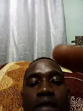 Snapshot of Thenaughtyboy360 chatting on 03-22-25, 11:31 Thenaughtyboy360 online show from 03-22-25, 11:31