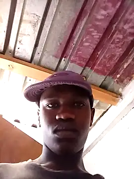 Snapshot of Thenaughtyboy360 chatting on 10-01-25, 12:22 Thenaughtyboy360 online show from 10-01-25, 12:22