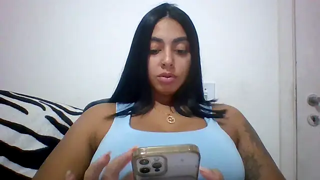 Snapshot of querida777 chatting on 05-30-26, 12:30 querida777 online show from 05-30-26, 12:30