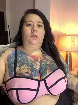 Snapshot of kai_cenat chatting on 10-09-25, 10:46 kai cenat online show from 10-09-25, 10:46