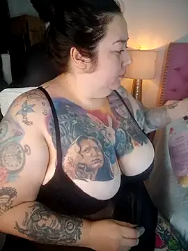 Snapshot of kai_cenat chatting on 11-20-25, 11:32 kai cenat online show from 11-20-25, 11:32