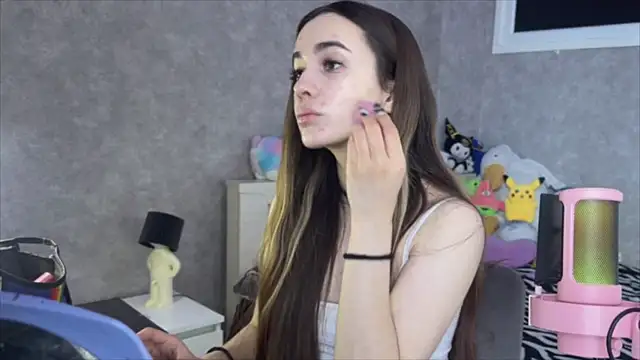 CupSizeGirl online show from 04-15-26, 09:49