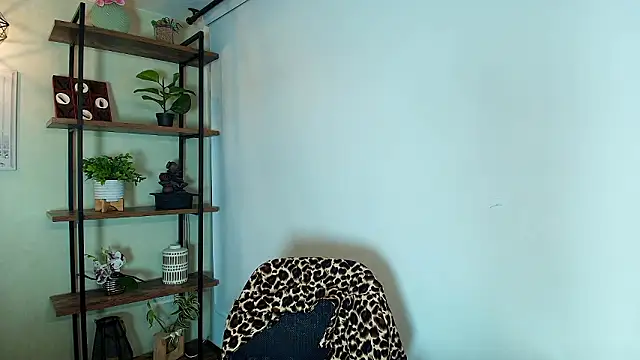  Victoria Collins online show from 02-11-26, 10:53