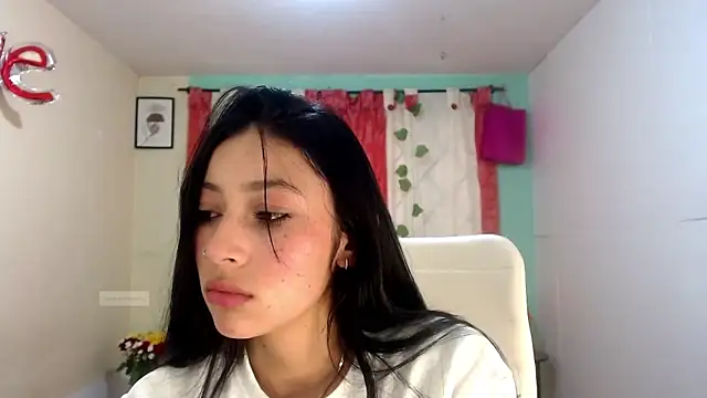 Snapshot of vale_miel chatting on 11-06-25, 06:09 vale miel online show from 11-06-25, 06:09