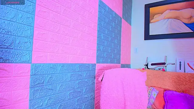 Snapshot of _Alice_Abby chatting on 09-17-25, 04:36 Alice Abby online show from 09-17-25, 04:36