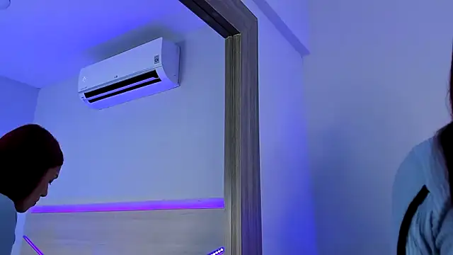 ZoeMorris online show from 10-14-25, 11:33