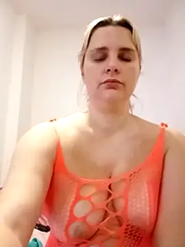 JessicaItalia online show from 11-15-25, 10:12