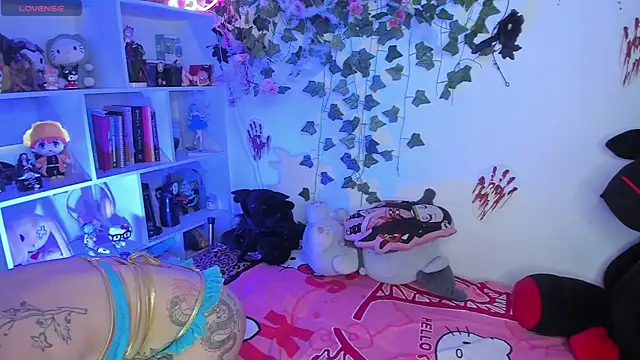 Snapshot of sarahminage_ chatting on 11-11-25, 05:57 sarahminage online show from 11-11-25, 05:57