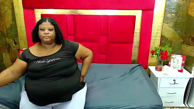 Snapshot of Exoticbigmandy chatting on 01-13-25, 07:21 Exoticbigmandy online show from 01-13-25, 07:21