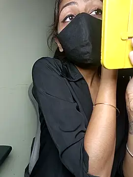 Snapshot of Isha_Sax chatting on 09-21-25, 06:15 Isha Sax online show from 09-21-25, 06:15