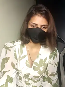 Snapshot of Isha_Sax chatting on 10-14-25, 07:31 Isha Sax online show from 10-14-25, 07:31