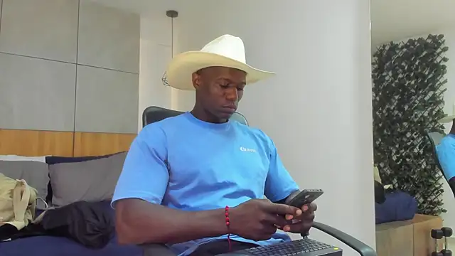 Snapshot of MarcusBlack_ chatting on 05-05-26, 11:29 MarcusBlack online show from 05-05-26, 11:29