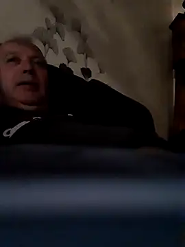 Vince072 online show from 09-22-25, 03:52