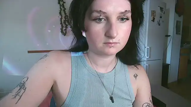 Violett3333 online show from 10-15-25, 03:23