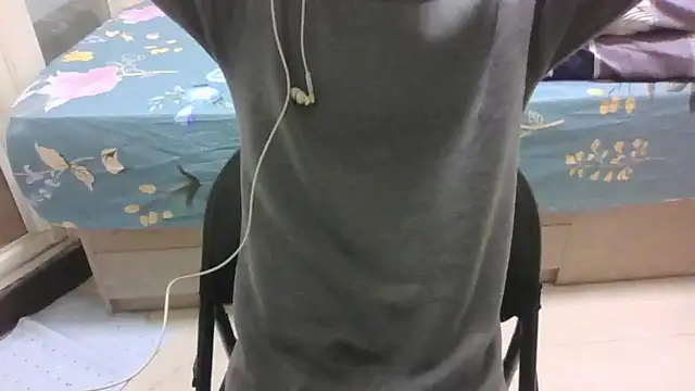 yzy 22 fun online show from 02-12-26, 01:39