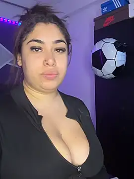 Snapshot of jazminslut chatting on 07-08-26, 03:11 jazminslut online show from 07-08-26, 03:11