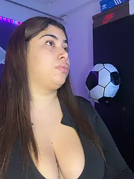 Snapshot of jazminslut chatting on 07-12-26, 02:35 jazminslut online show from 07-12-26, 02:35