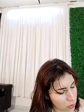 Tifany-fox online show from 09-08-25, 02:27