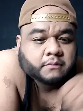 Snapshot of Osogaypardo chatting on 10-19-25, 02:23 Osogaypardo online show from 10-19-25, 02:23