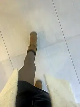 xiaoyuan01 online show from 03-23-26, 02:04