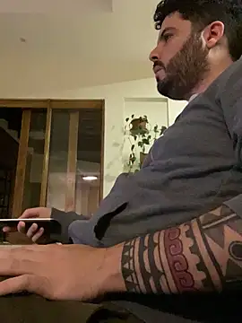 Snapshot of uto857 chatting on 11-14-25, 12:31 uto857 online show from 11-14-25, 12:31