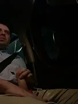 Snapshot of uto857 chatting on 12-14-25, 01:33 uto857 online show from 12-14-25, 01:33