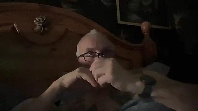 poggles online show from 12-04-25, 08:17