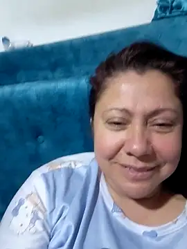 Snapshot of EmmaJhomson chatting on 06-07-26, 10:41 EmmaJhomson online show from 06-07-26, 10:41