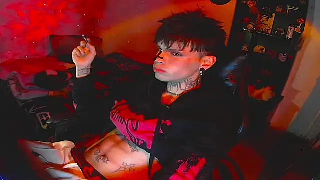 Snapshot of prince_x_dark chatting on 10-22-25, 06:35 prince x dark online show from 10-22-25, 06:35