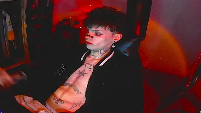 Snapshot of prince_x_dark chatting on 11-04-25, 05:39 prince x dark online show from 11-04-25, 05:39