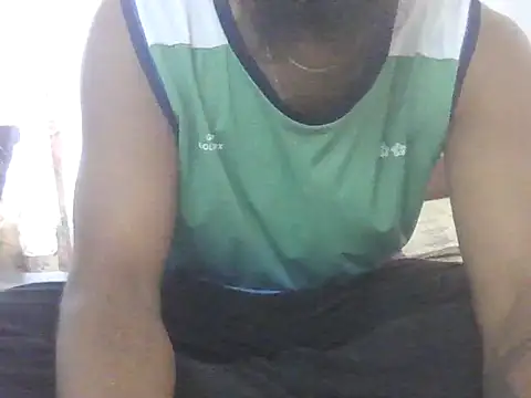 Snapshot of Matt6102 chatting on 11-23-25, 05:29 Matt6102 online show from 11-23-25, 05:29