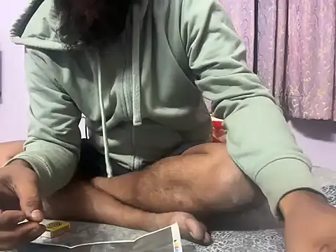 Snapshot of Matt6102 chatting on 11-30-25, 05:06 Matt6102 online show from 11-30-25, 05:06