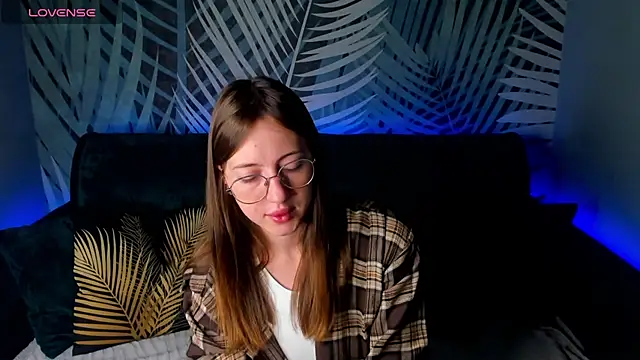 ChristyCrayme online show from 10-02-25, 10:06