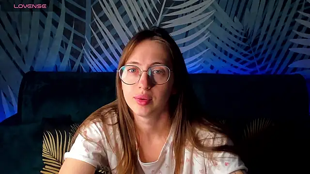 ChristyCrayme online show from 10-14-25, 11:38